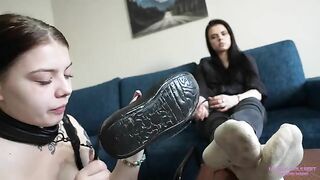 Licking Girls Feet – SELENA – My dusty shoes and sweaty feet must be clean